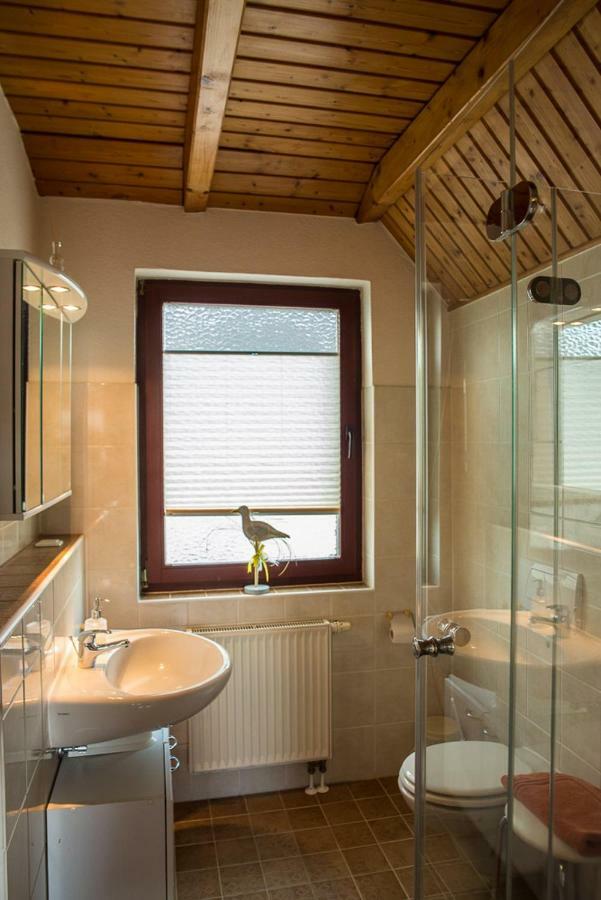 Zwei Ferienwohnungen Ankerpatz 70 Qm Mit Loggia & Puppenstube 50 Qm Mit Gartenterrasse In Hagenburg Naehe Steinhuder Meer Exteriör bild